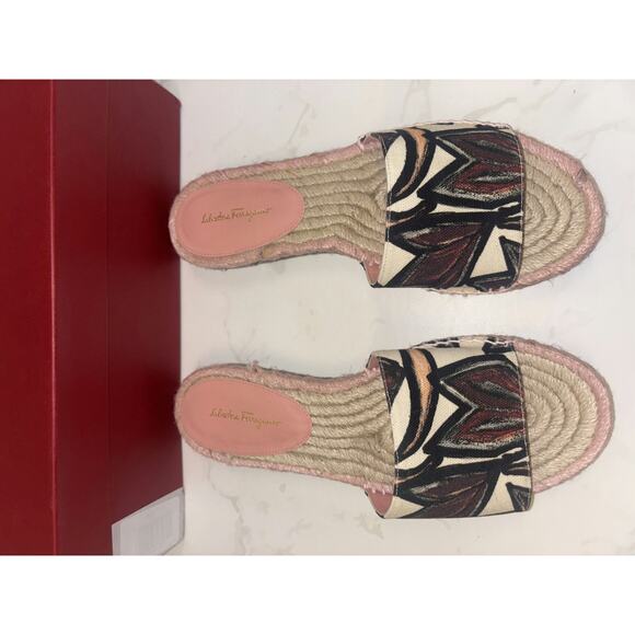 Salvatore Ferragamo Patterned Slides - Picture 5 of 5